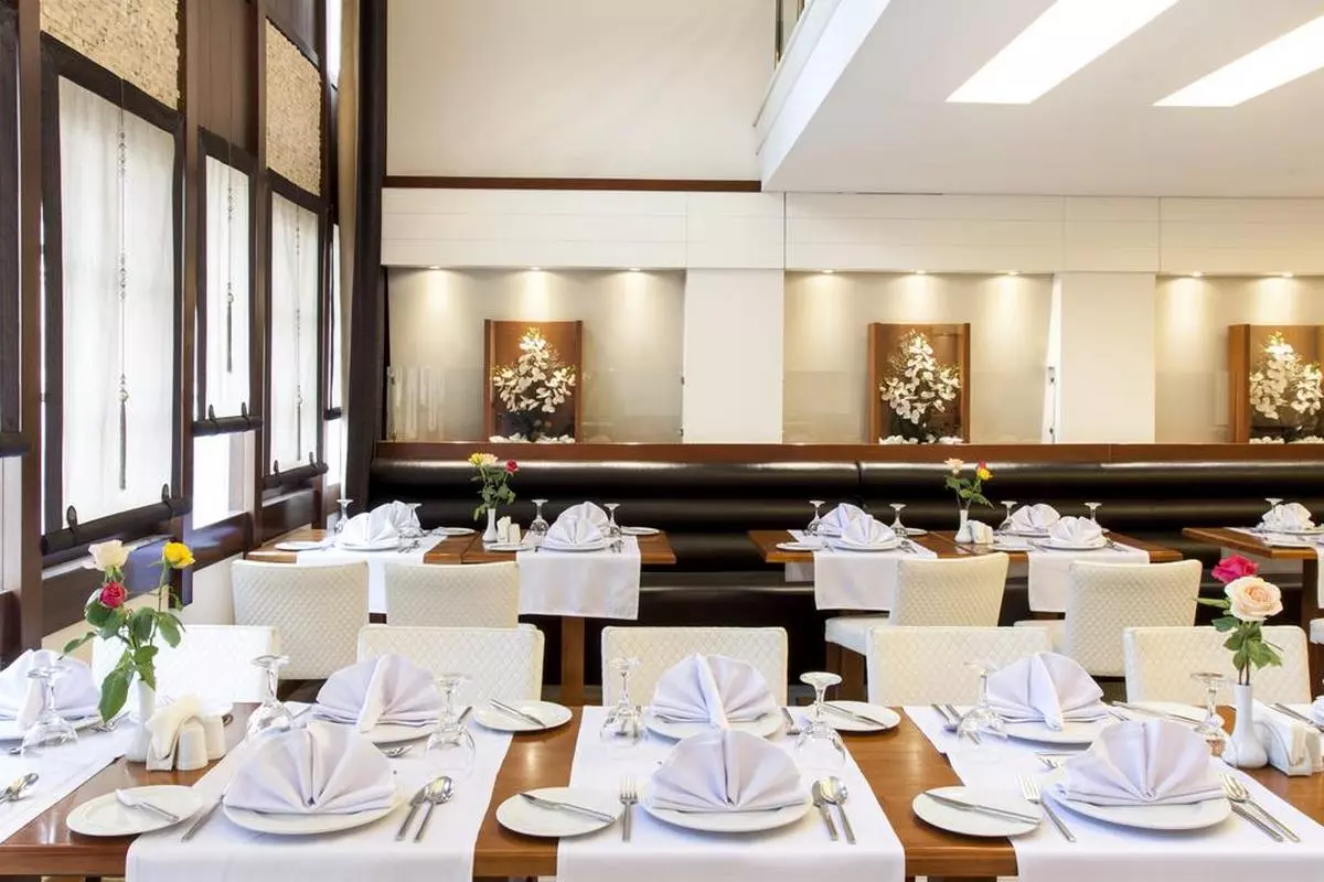 Blanca Hotel RESTAURANT (Copy).jpg